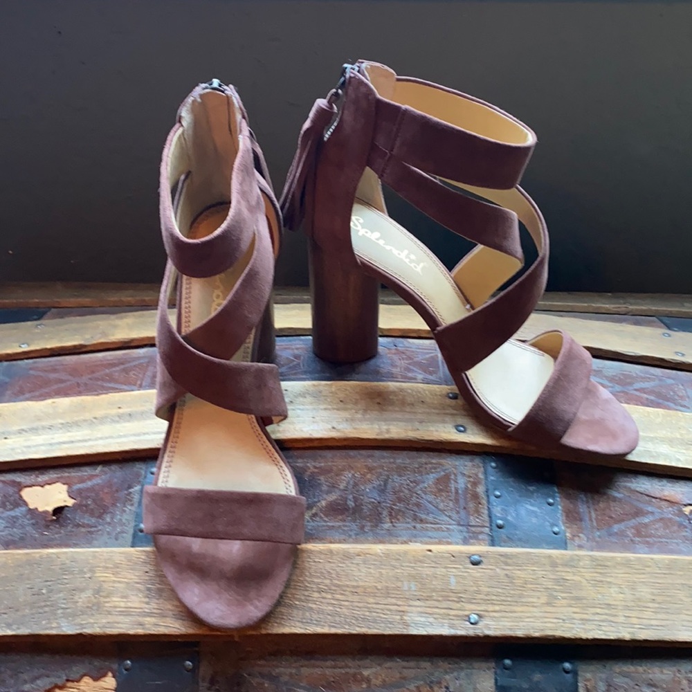 Wooden heel, zip back suede sandals